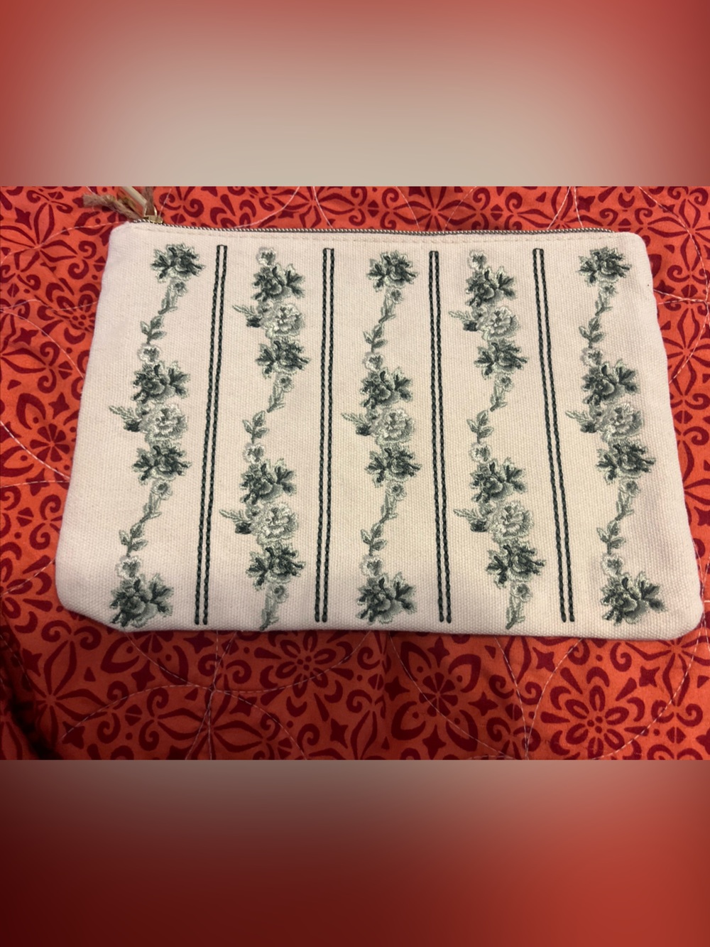 Embroidered Floral Zip Pouch in Green
